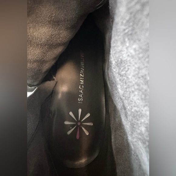 Isaac Mizrahi Kelly Quilted Heel Bootie Grey Suede - Leather Size 7 Women’s - Picture 7 of 13